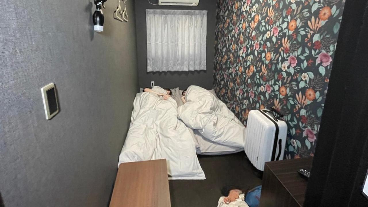 Hotel Zipang Осака Экстерьер фото